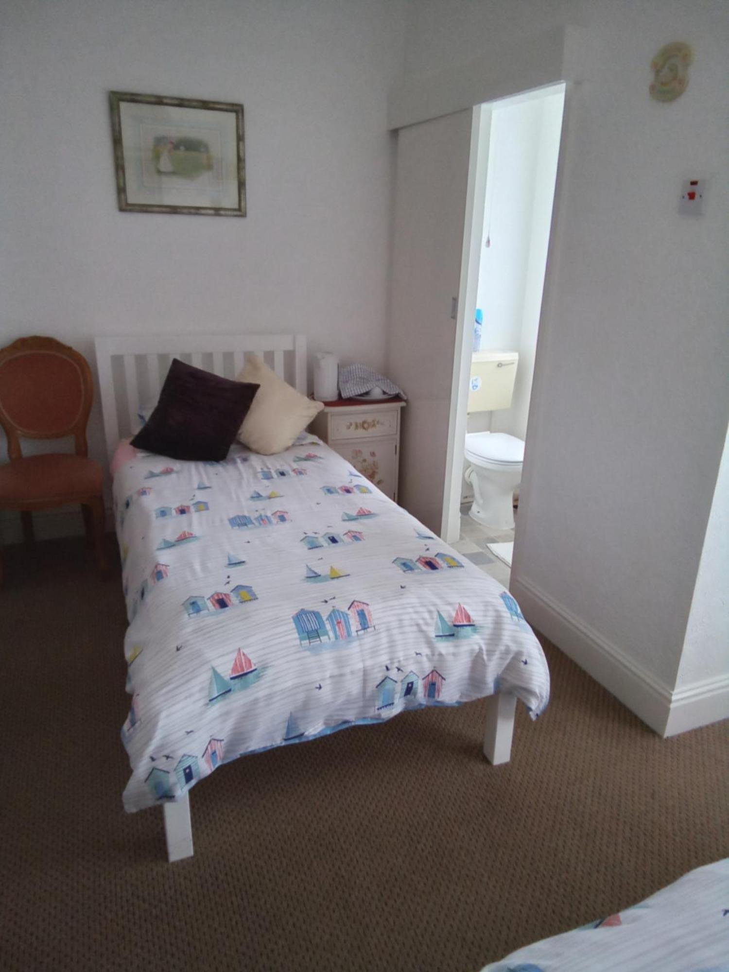 Applebys Guest House Holyhead Quarto foto